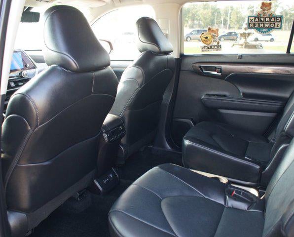 2024 Toyota Highlander Hybrid Platinum