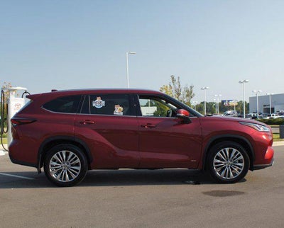 2024 Toyota Highlander Hybrid Platinum