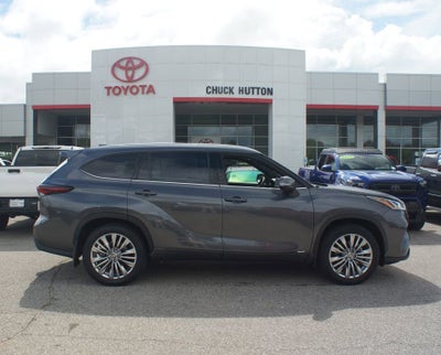 2025 Toyota Highlander Hybrid Platinum