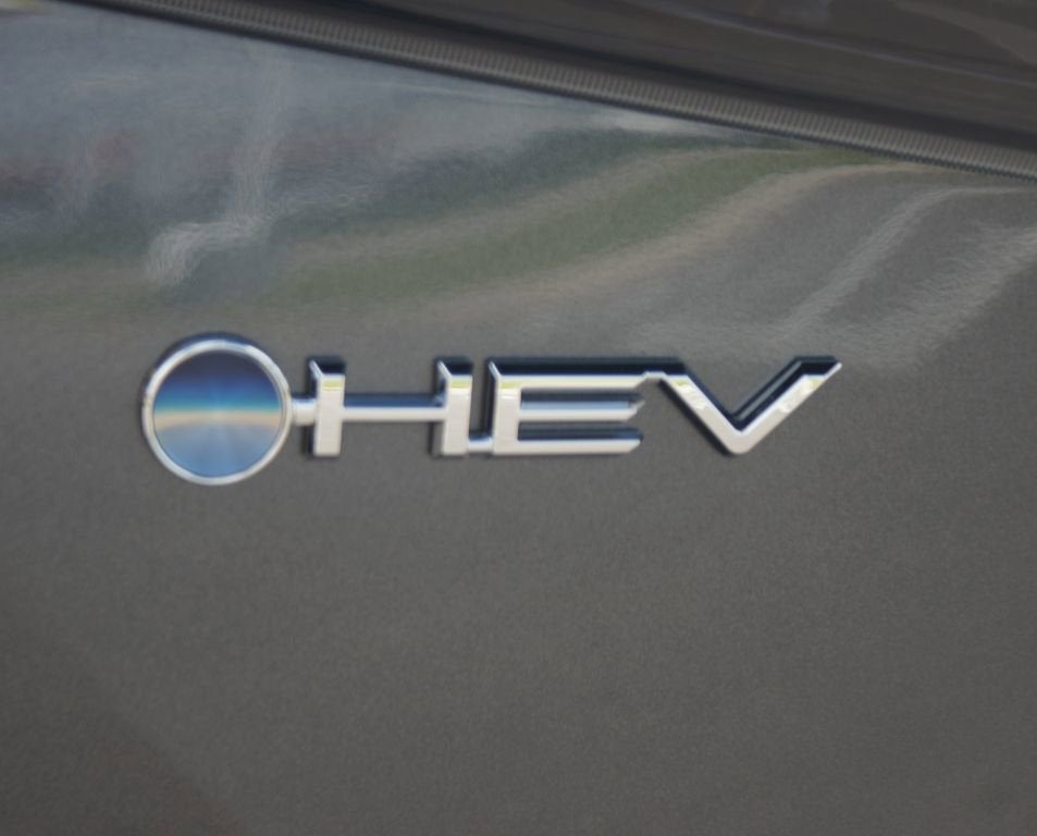 2025 Toyota Highlander Hybrid Platinum