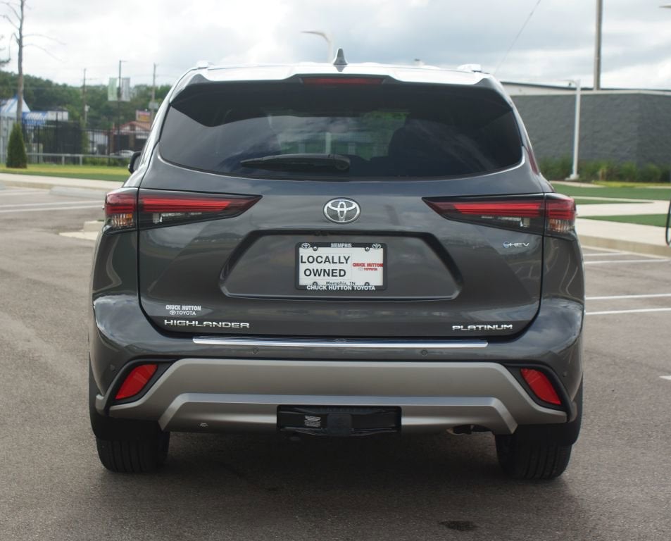 2025 Toyota Highlander Hybrid Platinum