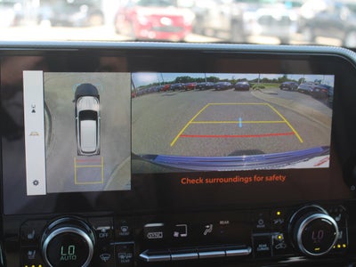 2025 Toyota Highlander Hybrid Platinum