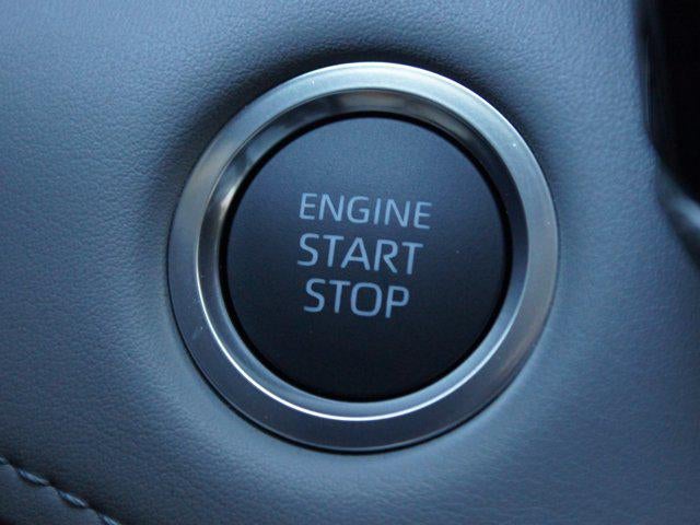 2025 Toyota Highlander Hybrid Platinum