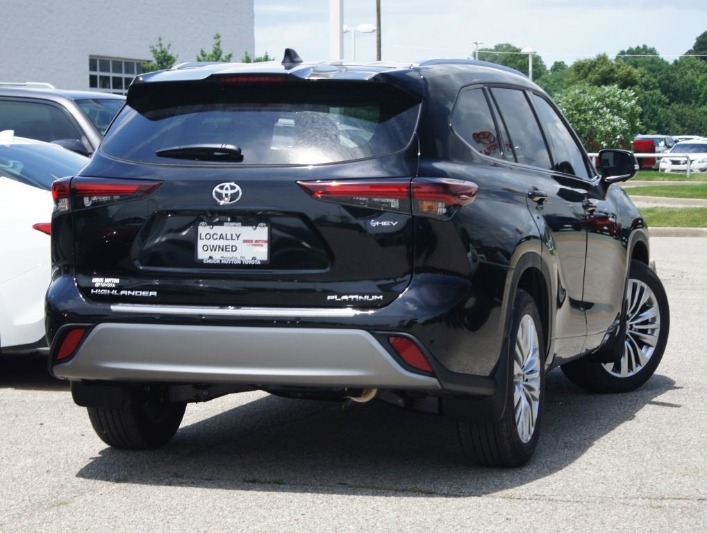 2026 Toyota Highlander Hybrid Platinum