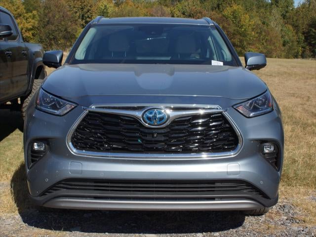 2024 Toyota Highlander Hybrid Platinum