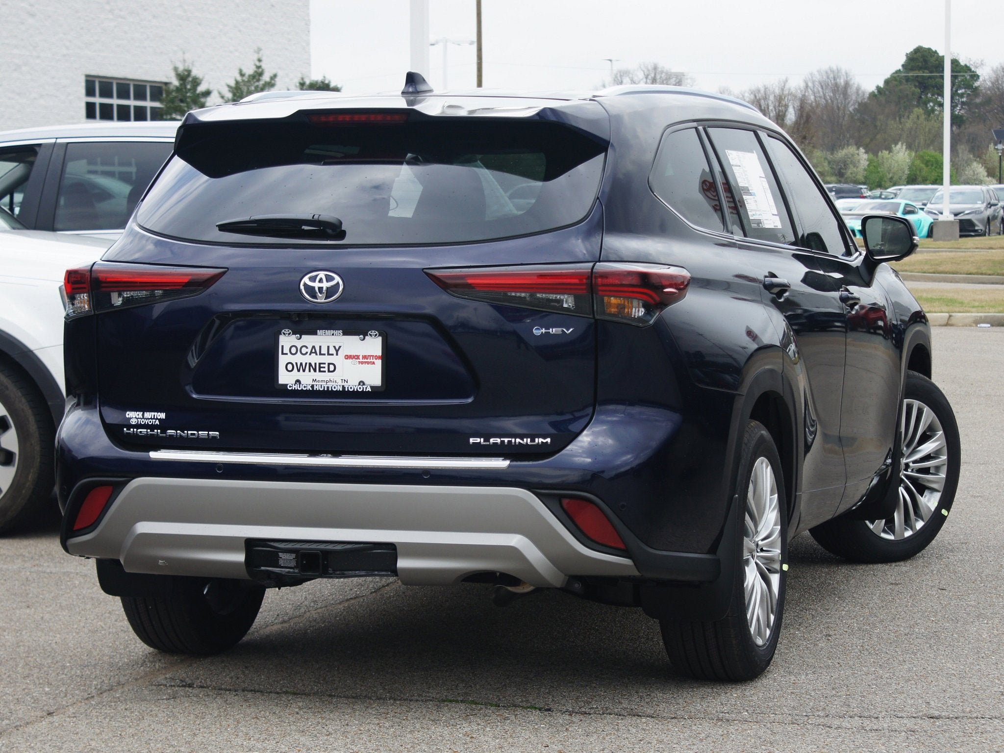 2026 Toyota Highlander Hybrid Platinum
