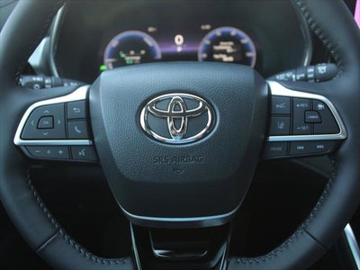 2026 Toyota Highlander Hybrid Platinum