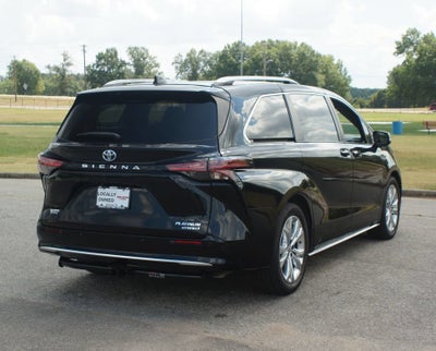 2022 Toyota Sienna Platinum