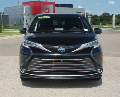 2022 Toyota Sienna Platinum