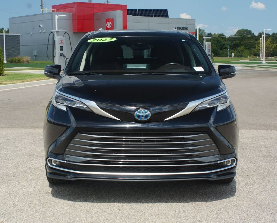 2022 Toyota Sienna Platinum