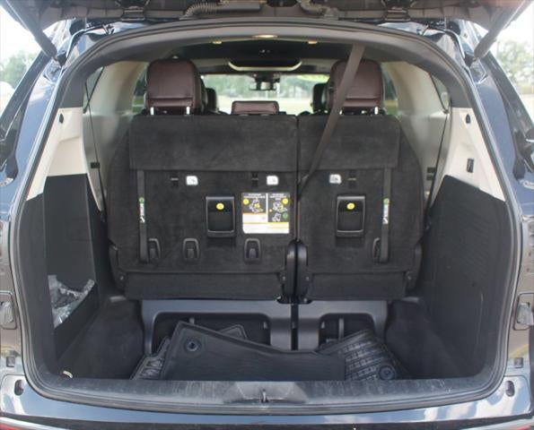 2022 Toyota Sienna Platinum