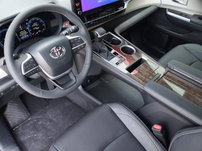 2026 Toyota Sienna Platinum