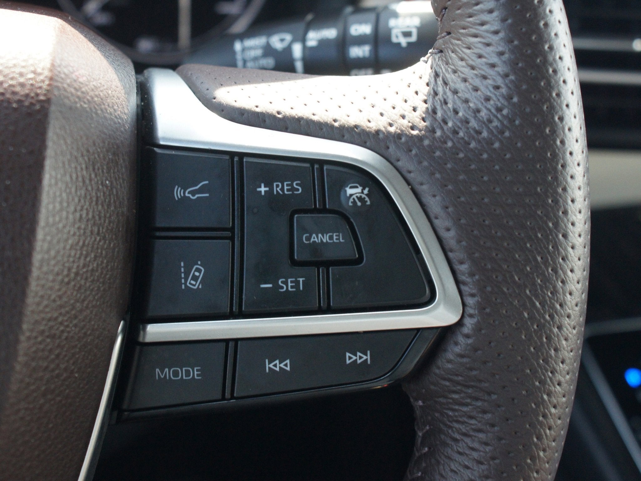 2024 Toyota Sienna Platinum