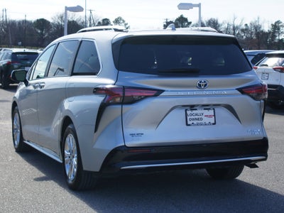 2024 Toyota Sienna Platinum