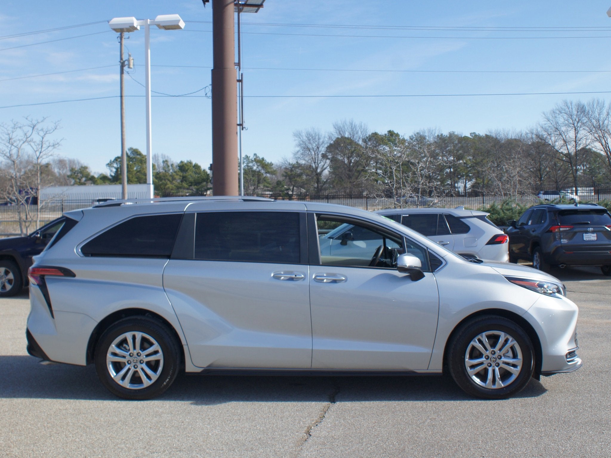 2024 Toyota Sienna Platinum
