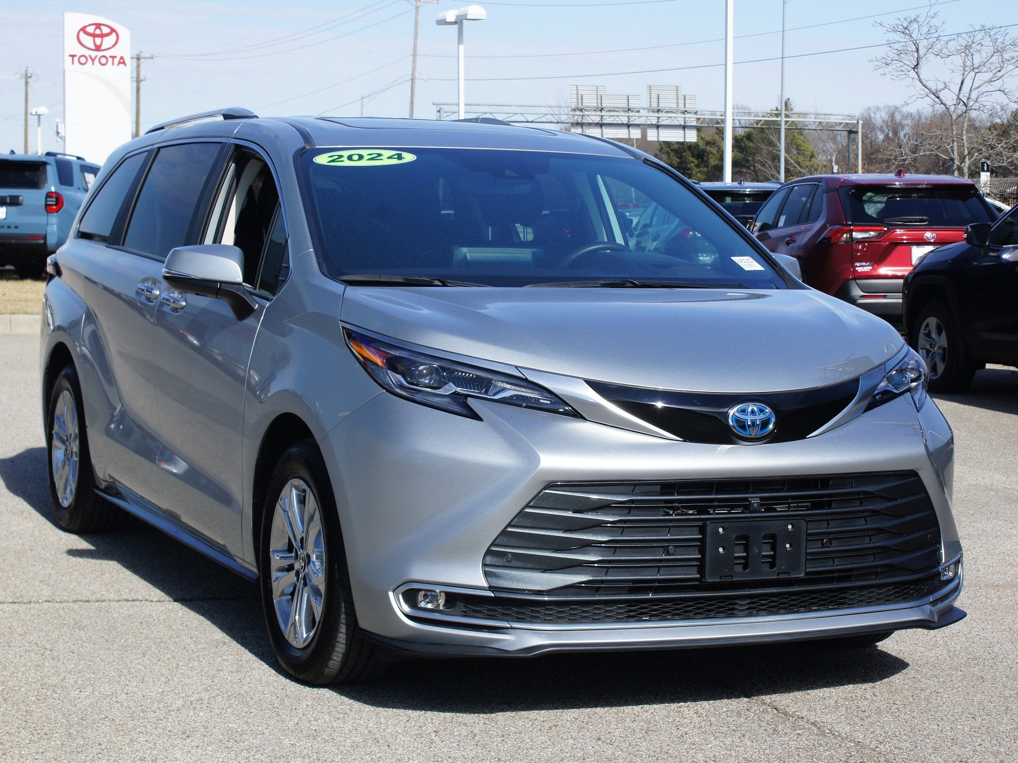 2024 Toyota Sienna Platinum