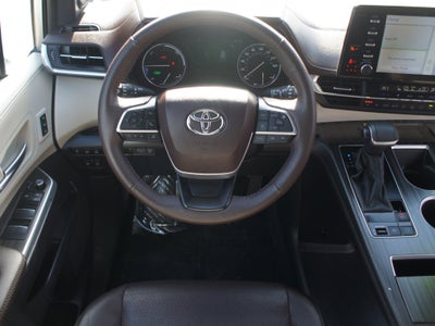 2024 Toyota Sienna Platinum