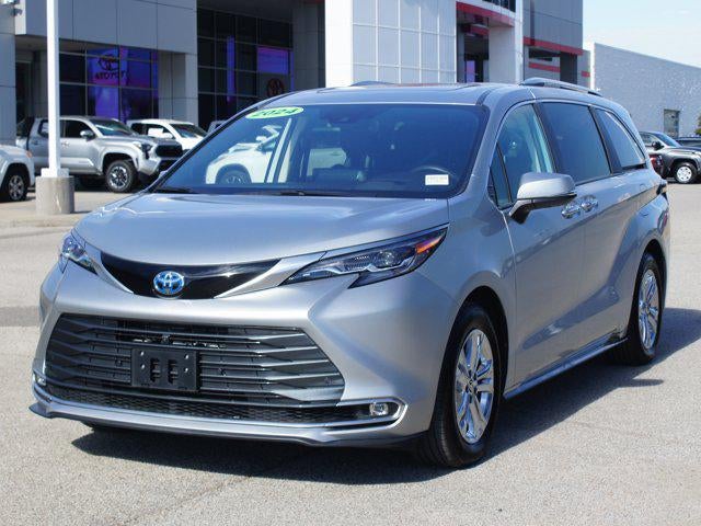 2024 Toyota Sienna Platinum