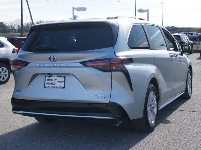 2024 Toyota Sienna Platinum
