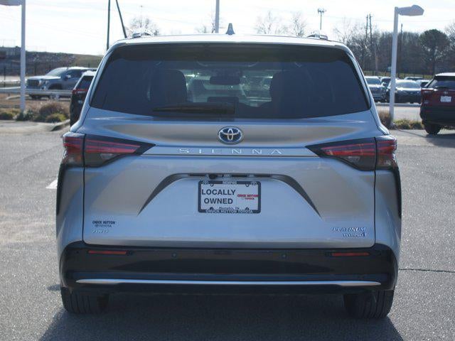 2024 Toyota Sienna Platinum