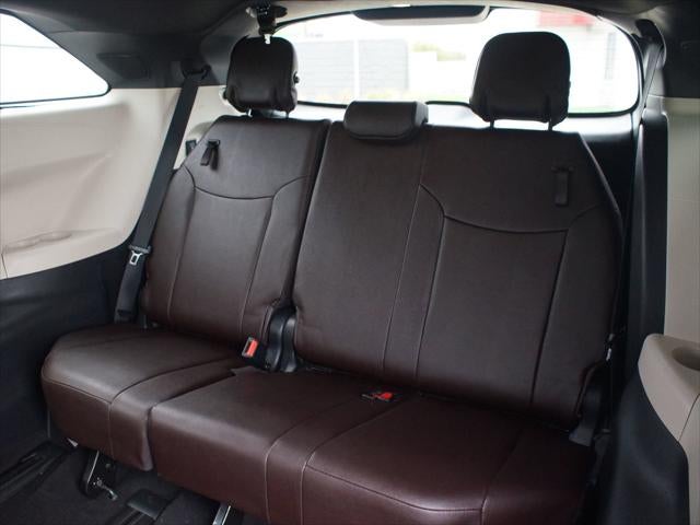 2021 Toyota Sienna Platinum