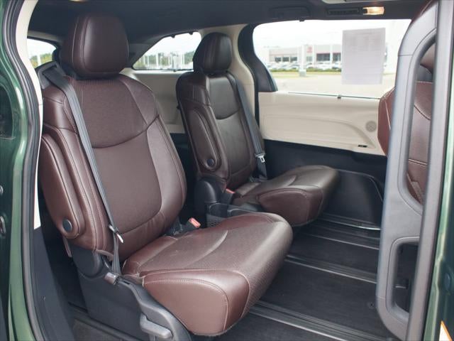2021 Toyota Sienna Platinum