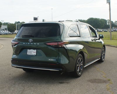 2025 Toyota Sienna Platinum