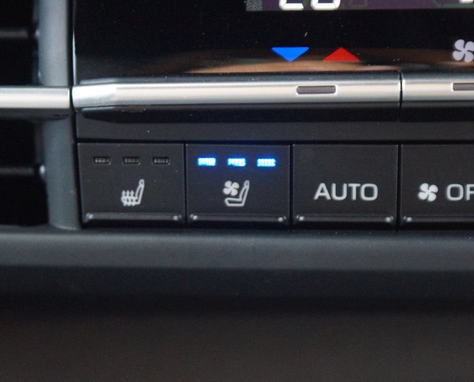 2025 Toyota Sienna Platinum