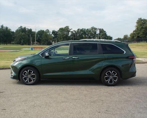 2025 Toyota Sienna Platinum