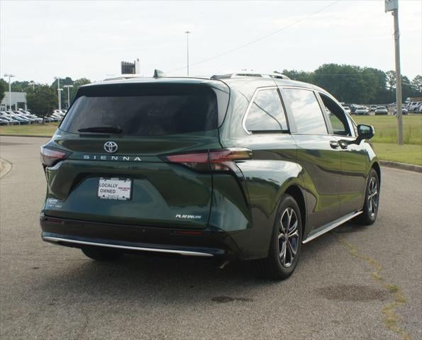 2025 Toyota Sienna Platinum