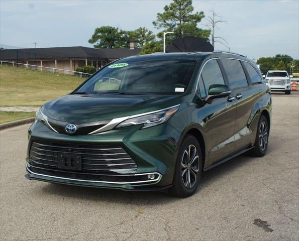2025 Toyota Sienna Platinum