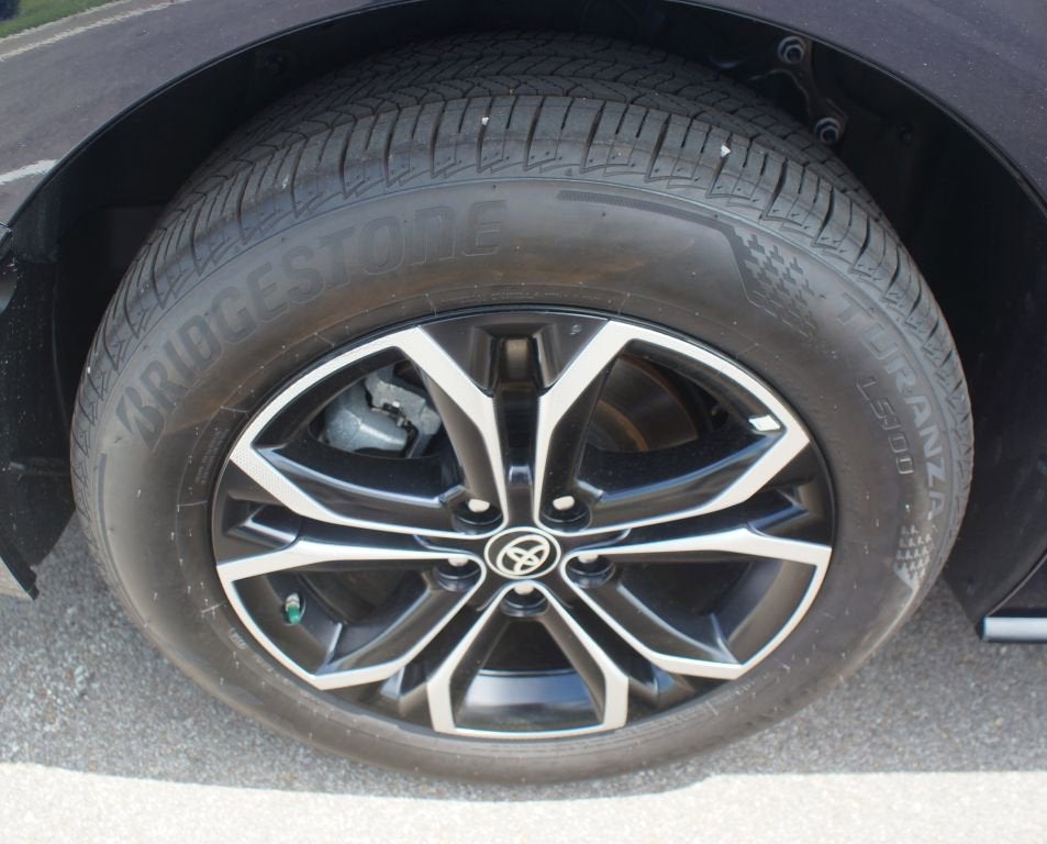 2025 Toyota Sienna Platinum