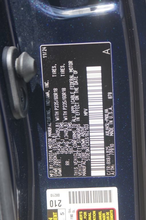 2025 Toyota Sienna Platinum