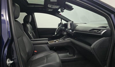 2025 Toyota Sienna Platinum