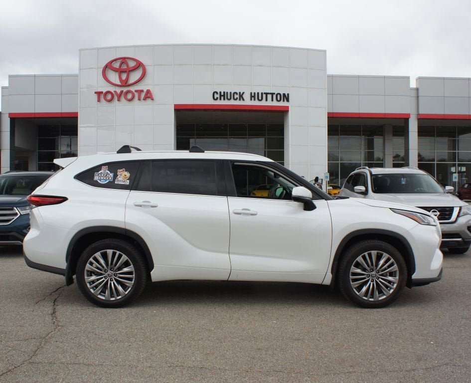 2022 Toyota Highlander Platinum