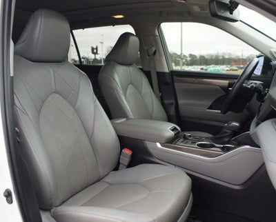 2022 Toyota Highlander Platinum