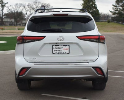 2022 Toyota Highlander Platinum