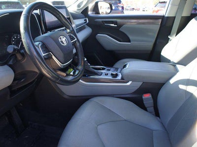 2021 Toyota Highlander Platinum