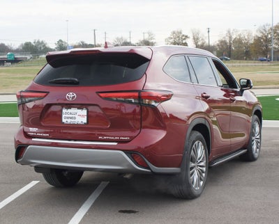 2022 Toyota Highlander Platinum