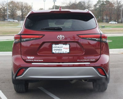 2022 Toyota Highlander Platinum