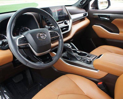 2022 Toyota Highlander Platinum