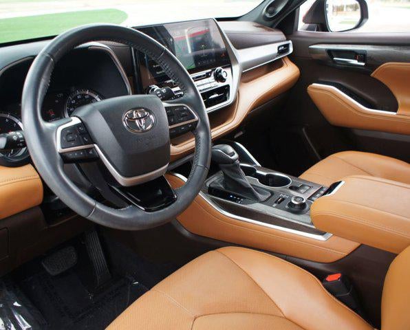 2022 Toyota Highlander Platinum