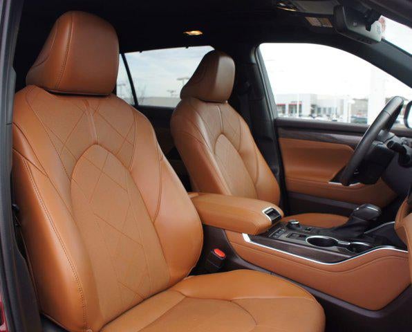 2022 Toyota Highlander Platinum