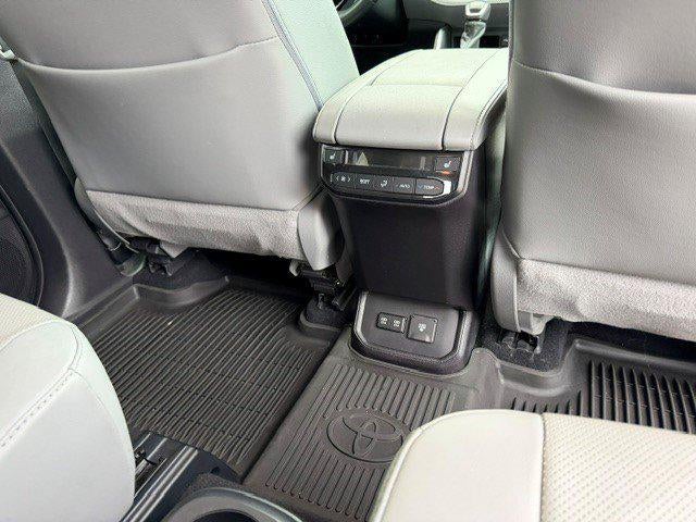 2020 Toyota Highlander Platinum