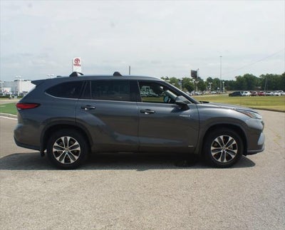 2021 Toyota Highlander Hybrid XLE