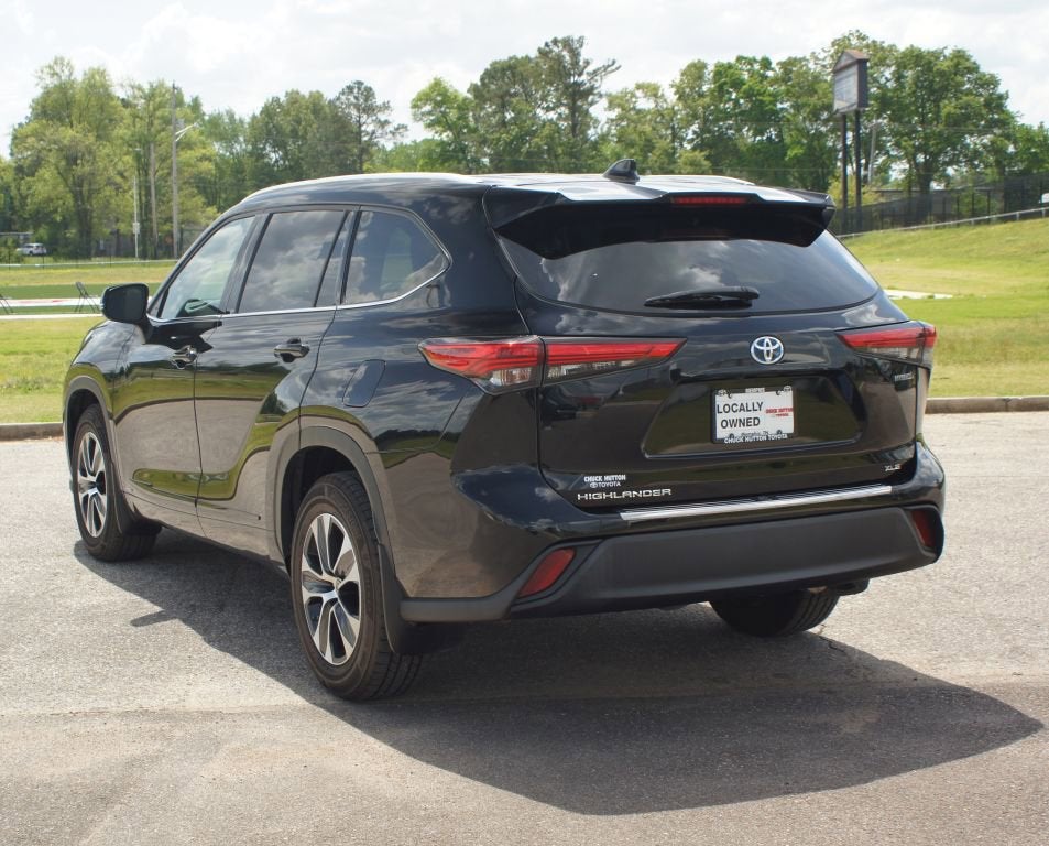 2022 Toyota Highlander Hybrid XLE