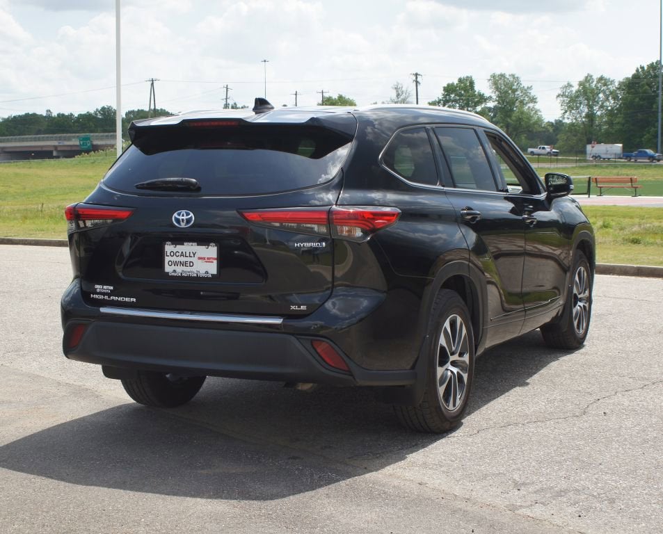 2022 Toyota Highlander Hybrid XLE