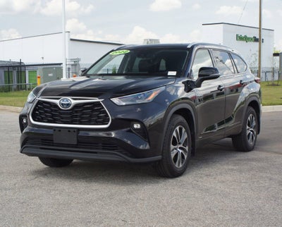 2022 Toyota Highlander Hybrid XLE