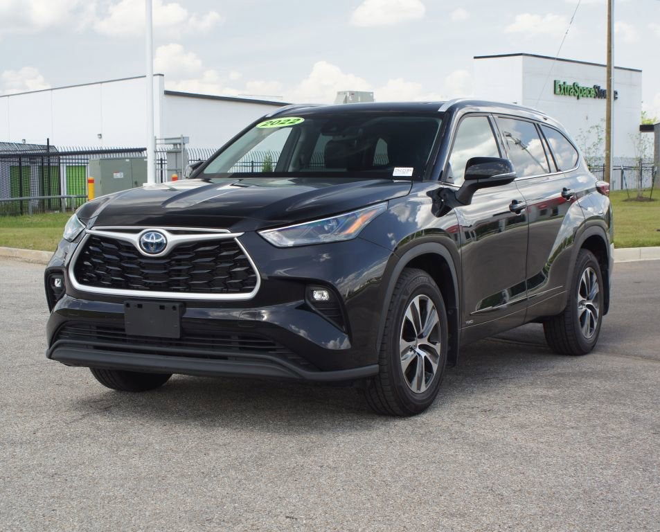 2022 Toyota Highlander Hybrid XLE