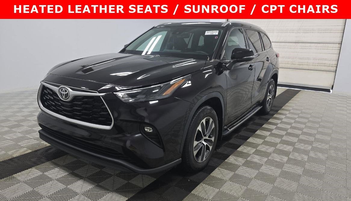 2022 Toyota Highlander's photo